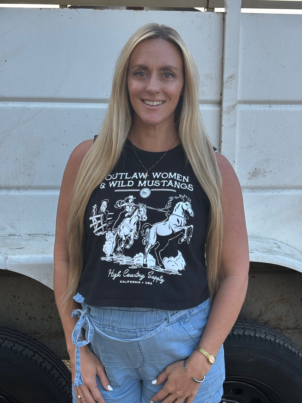 Outlaw Women Crop Tank